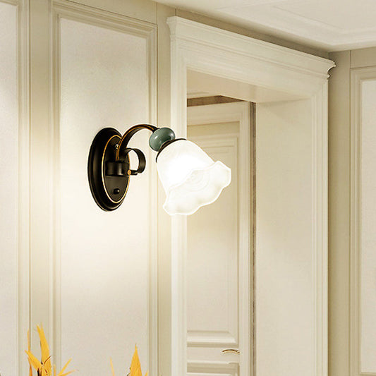 Vivolux | 1/2 Lampen Wandmontierte Licht Retro Stil Blume Frosted Glas Wandbeleuchtung Ideen in Schwarz mit schwingendem Arm