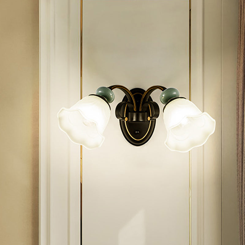 Vivolux | 1/2 Lampen Wandmontierte Licht Retro Stil Blume Frosted Glas Wandbeleuchtung Ideen in Schwarz mit schwingendem Arm