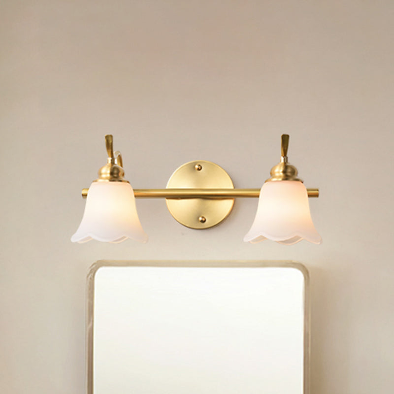 Vivolux | 2/3 Lampen Vanity Wand Licht Traditionelle Badezimmer Wand Sconces Lampe mit Blumen Creme Glas Schirm in Messing