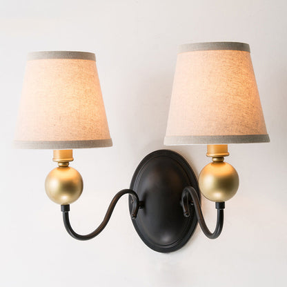 Vivolux | Tapered Fabric Wand Sconces Licht Landelijk 1/2-Bulb Slaapkamer Wandmontage Verlichting in Wit/Beige met Gebogen Arm