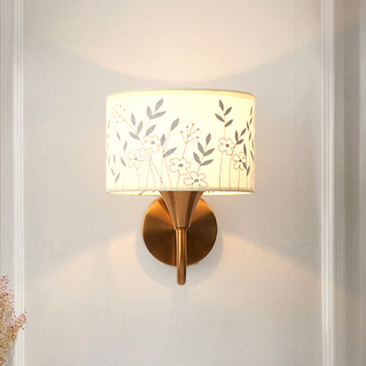 Vivolux | Stoffe Trommel Wandmontage Beleuchtung Klassisch 1 Licht Schlafzimmer Hirsch/Blatt Muster Wandlampe aus Messing mit Schwanenhalsarm