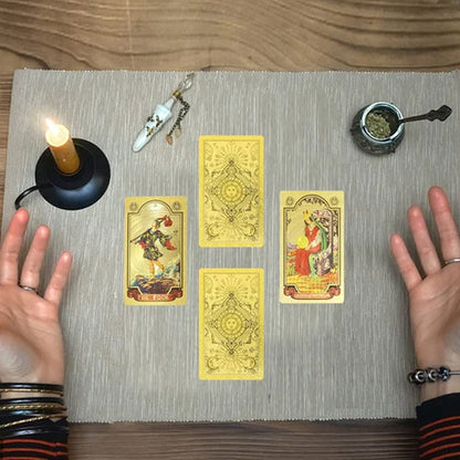 Entdecken Sie die mystische Welt des Tarot Gold Foil Tarot