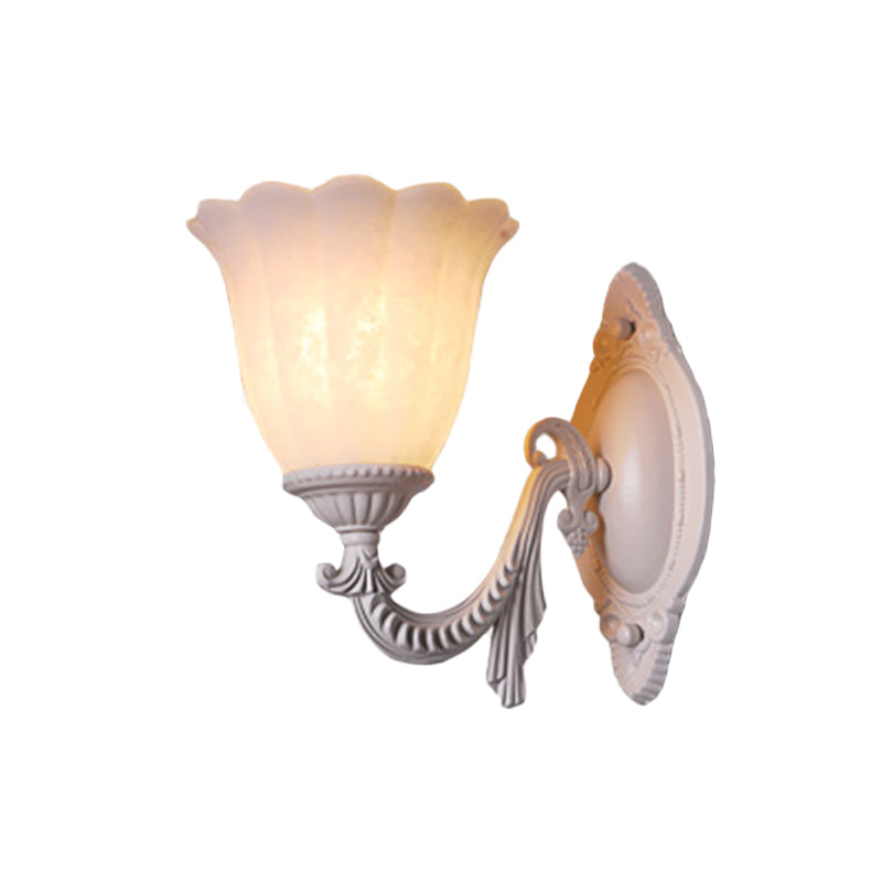 Vivolux | Blumenweiße Glaswandlampe Vintage 1/2-Glühbirne Wohnzimmer Wandmontierte Beleuchtung mit gebogenem Arm