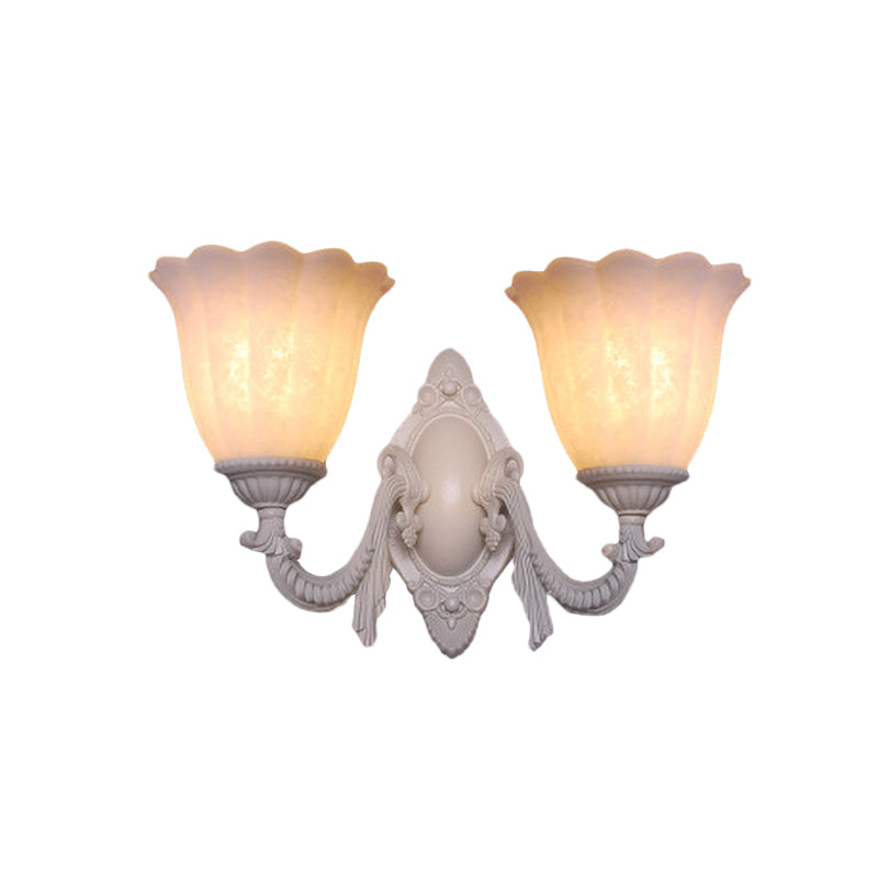 Vivolux | Blumenweiße Glaswandlampe Vintage 1/2-Glühbirne Wohnzimmer Wandmontierte Beleuchtung mit gebogenem Arm