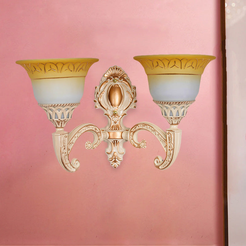 Vivolux | Gekromde Arm Metal Wandlamp Vintage 1/2-Kop Woonkamer Wandlamp met Verwijde Beige Glazen Lampenkap