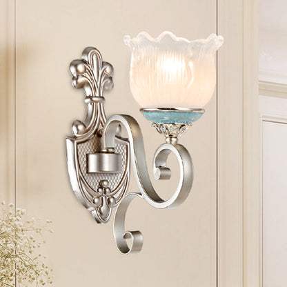 Vivolux | Zilver 1/2-Head Wandverlichting Traditionele Crème Glazen Bloesem Wandlamp met Geschulpte Arm