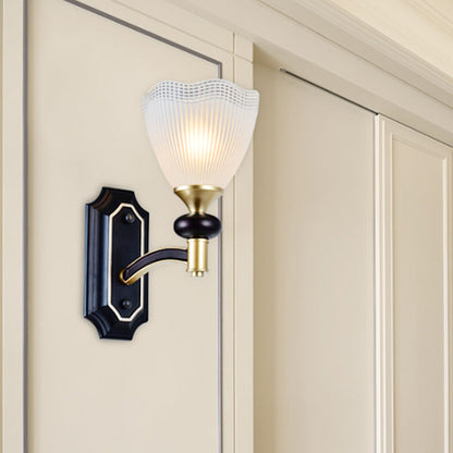 Vivolux | Gitterförmige durchscheinende Glascone Auf-Wandlampe Bauernhaus 1/2 Licht Innen Wandmontage Beleuchtung in Schwarz und Gold