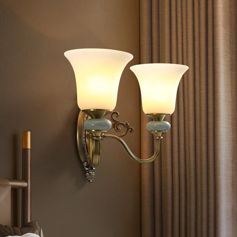 Vivolux | 1/2-Birne Frosted Glas Wandmontage Lampe Vintage Messing Finish Glocke Nachttisch Oben Wandbeleuchtungs Idee