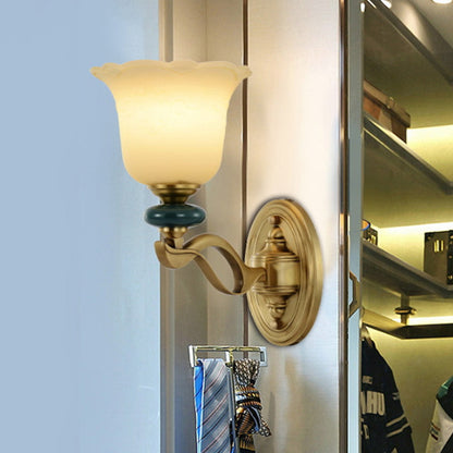 Vivolux | Blumen Frosted Glass Wandmontierte Licht Traditionelle 1/2-Licht Innen Wandlampe in Gold