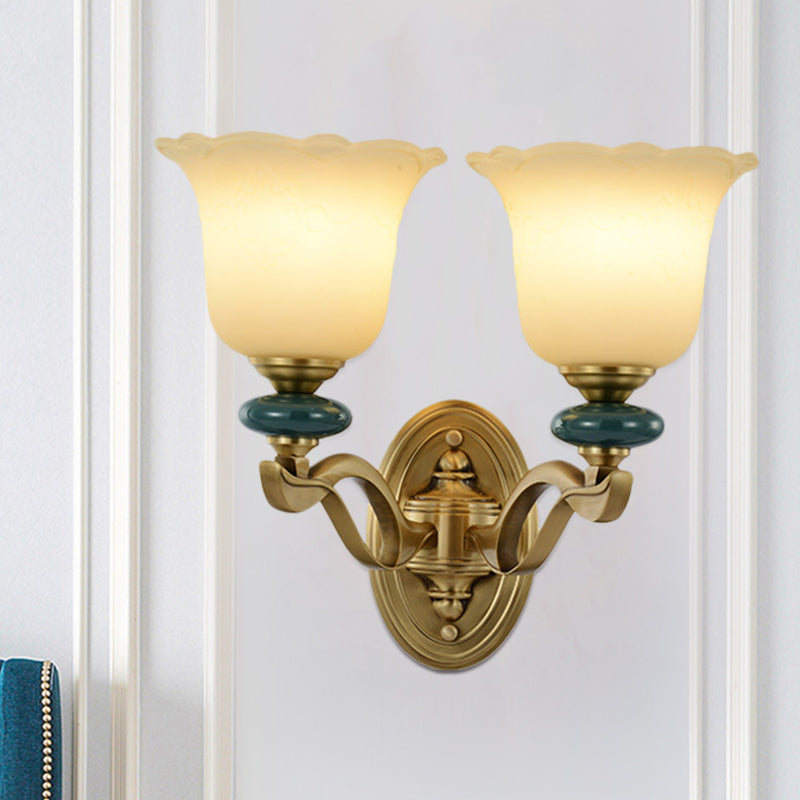 Vivolux | Blumen Frosted Glass Wandmontierte Licht Traditionelle 1/2-Licht Innen Wandlampe in Gold