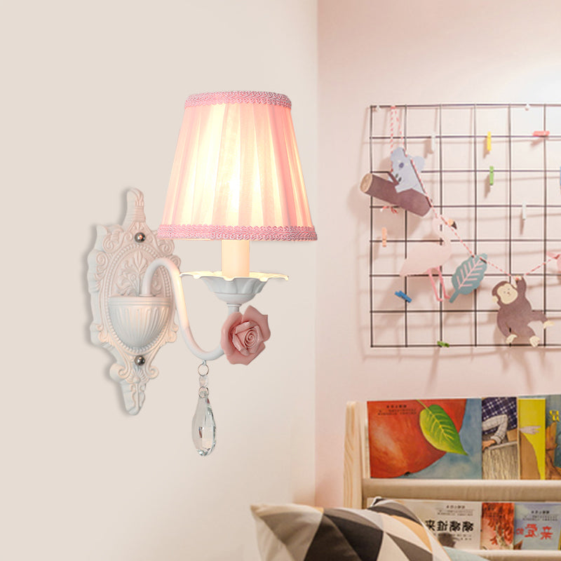 Vivolux | 1/2-Head Geplooide Stof Wandverlichting Pastorale Roze/Blauw Gevlochten Rand Bedlamp met Rozen Decor