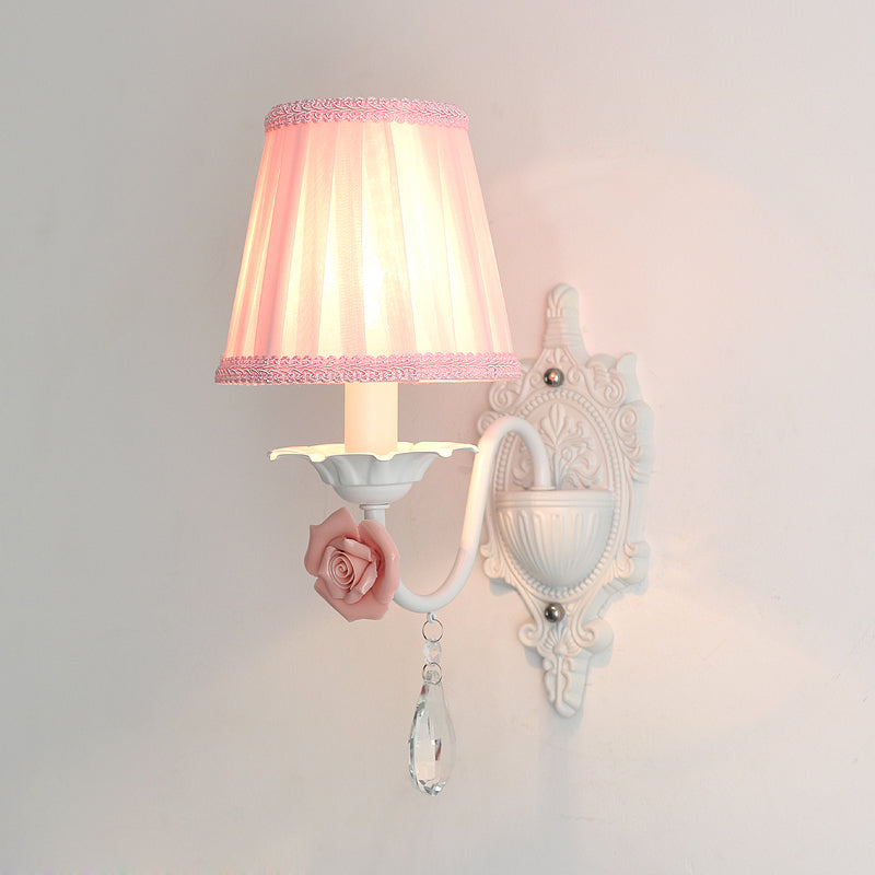 Vivolux | 1/2-Head Geplooide Stof Wandverlichting Pastorale Roze/Blauw Gevlochten Rand Bedlamp met Rozen Decor