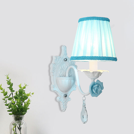 Vivolux | 1/2-Head Geplooide Stof Wandverlichting Pastorale Roze/Blauw Gevlochten Rand Bedlamp met Rozen Decor