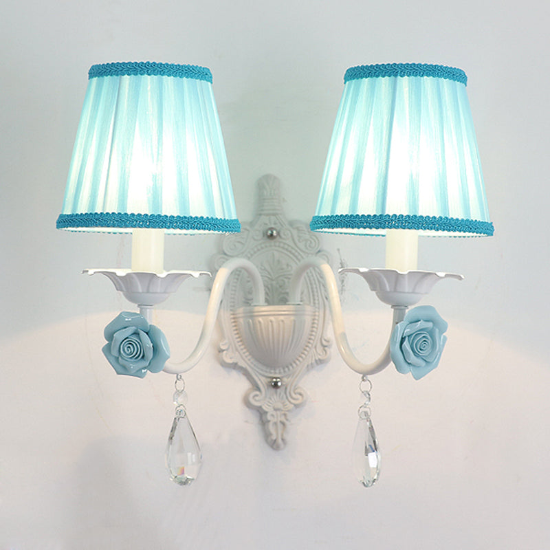 Vivolux | 1/2-Head Geplooide Stof Wandverlichting Pastorale Roze/Blauw Gevlochten Rand Bedlamp met Rozen Decor