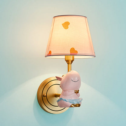 Vivolux | Resin Paard Wandlamp Cartoon 1-Kop Gouden Muurverlichtingsarmatuur met Emmer Stoffen Lampenkap