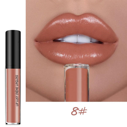 Wasserfester Lippenstift mit cremiger Textur