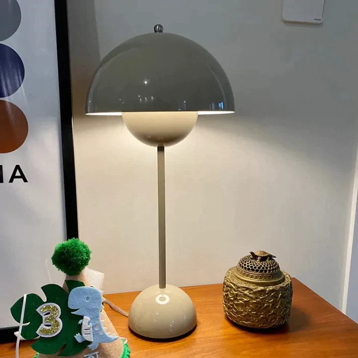 Moderne Tischleuchte