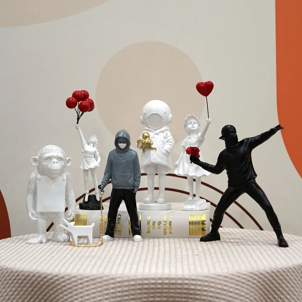 Dropshopping Banksy Skulptur Sammlung Blume Werfer Statue Pop Kunst Moderne Ballon Mädchen Figurine Büro Home Dekoration