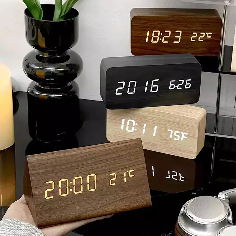 Vivolux | Charms | Digitaler Holzwecker | Inklusive Temperaturanzeige