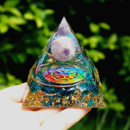 Vivolux | Amethyst-Kristallkugel mit blauer Quarz-Orgon-Pyramide