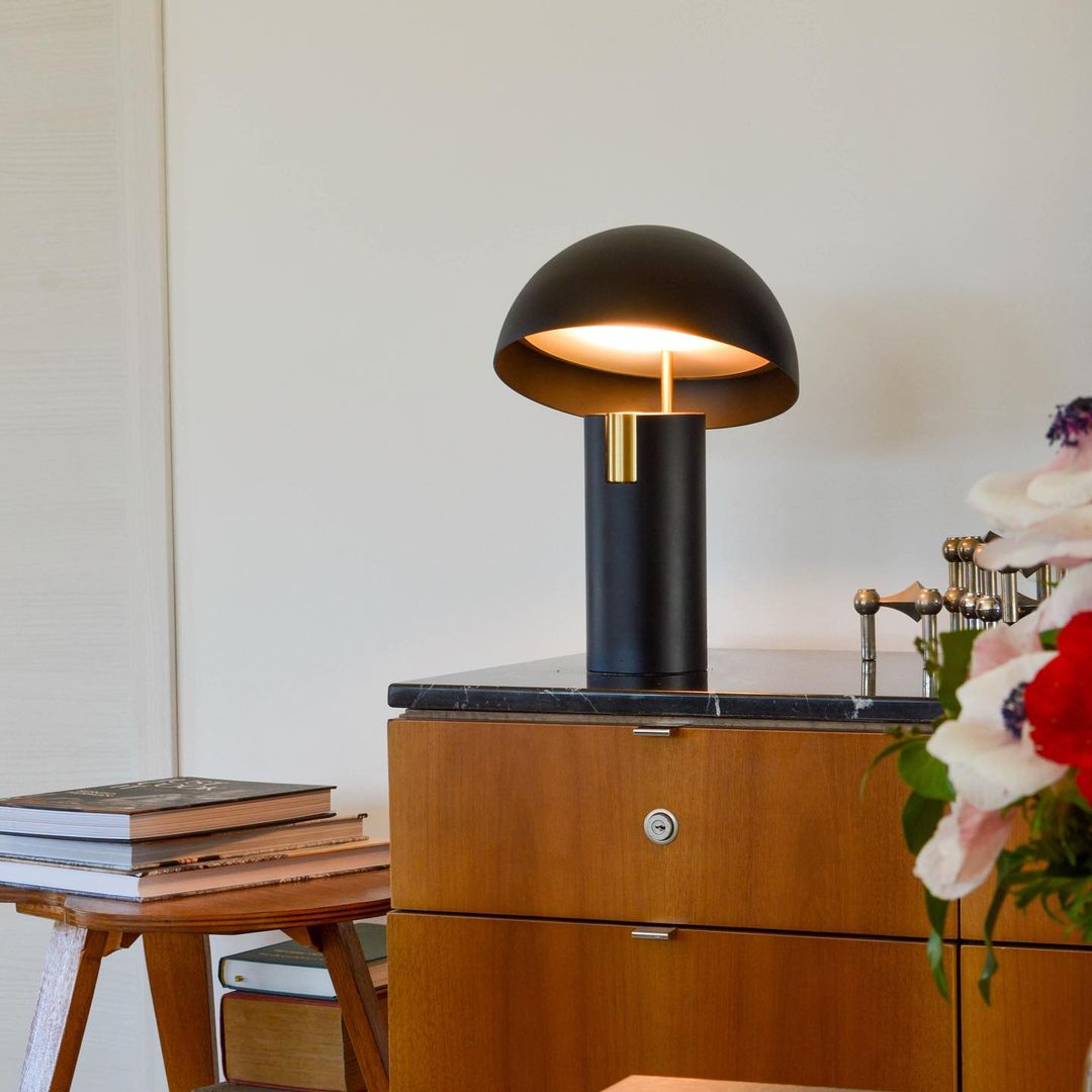 Vivolux | Tischlampe - RetroWave - Minimalistisches & Verstellbares Design - Schicke Moderne Eleganz