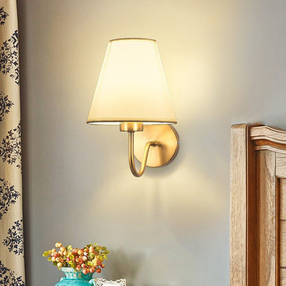 Vivolux | Zeitgenössische nordische runde gebogene Stangen-Eisen-Stoffschirm 1-Licht Wandleuchte Lampe für Wohnzimmer