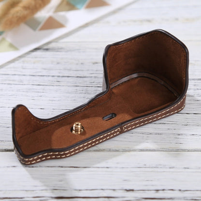 Vivolux | 1/4 inch Draad PU Lederen Camera Halve Case Basis voor Sony Alpha 6100 / A6100 (Koffie)