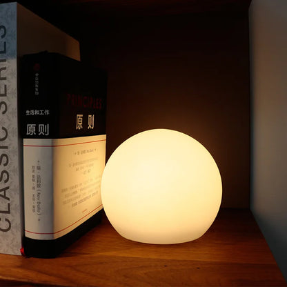 Vivolux | GlowSphere – Tischlampe mit modernem weltlichem Charme