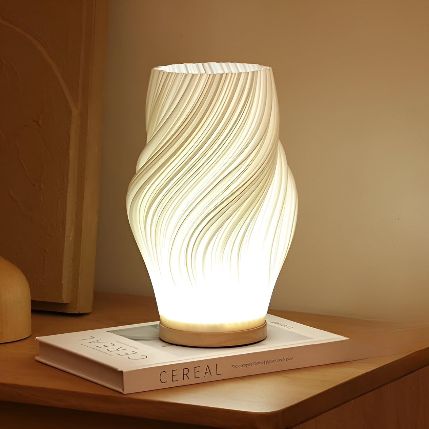 Vivolux | DreamWave - Moderne cremefarbene 3D-Wellenlampe mit elegantem Metallsockel