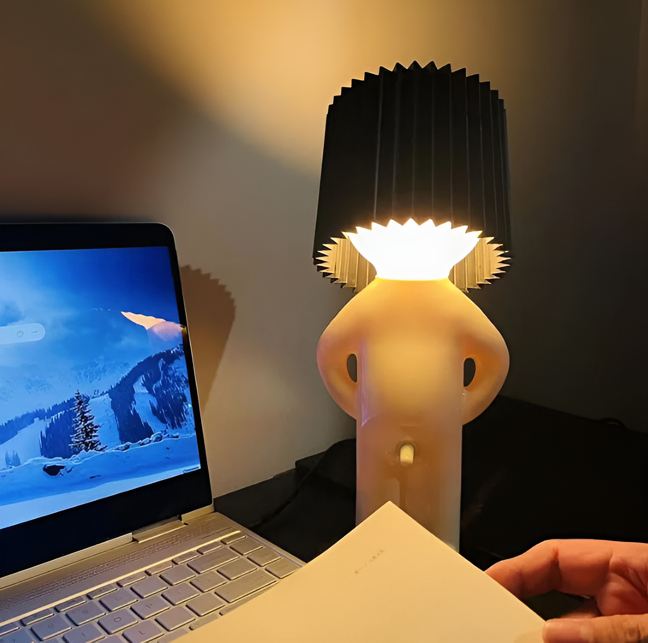 Vivolux | Tischlampe - Kreative kleine Shy Boy LED-Lampe