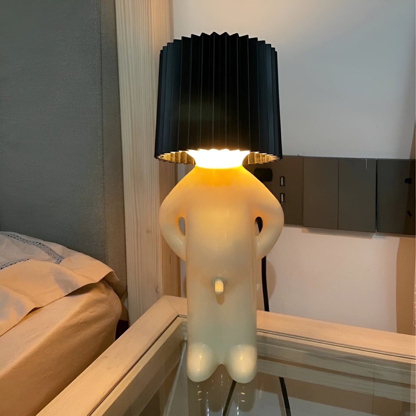 Vivolux | Tischlampe - Kreative kleine Shy Boy LED-Lampe