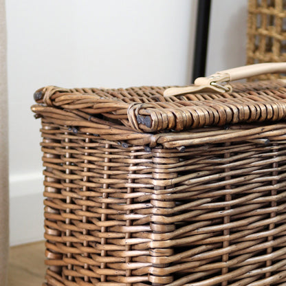 Vivolux | Antique Wash Wicker Chest Hamper