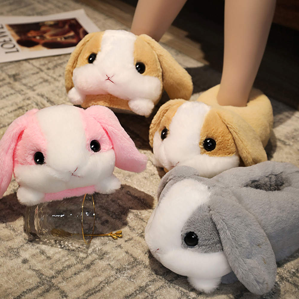 Niedliche Kaninchen Hausschuhe für den Winter, perfekt für drinnen und als gemütliche Bodenbekleidung.