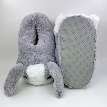 Niedliche Kaninchen Hausschuhe für den Winter, perfekt für drinnen und als gemütliche Bodenbekleidung.