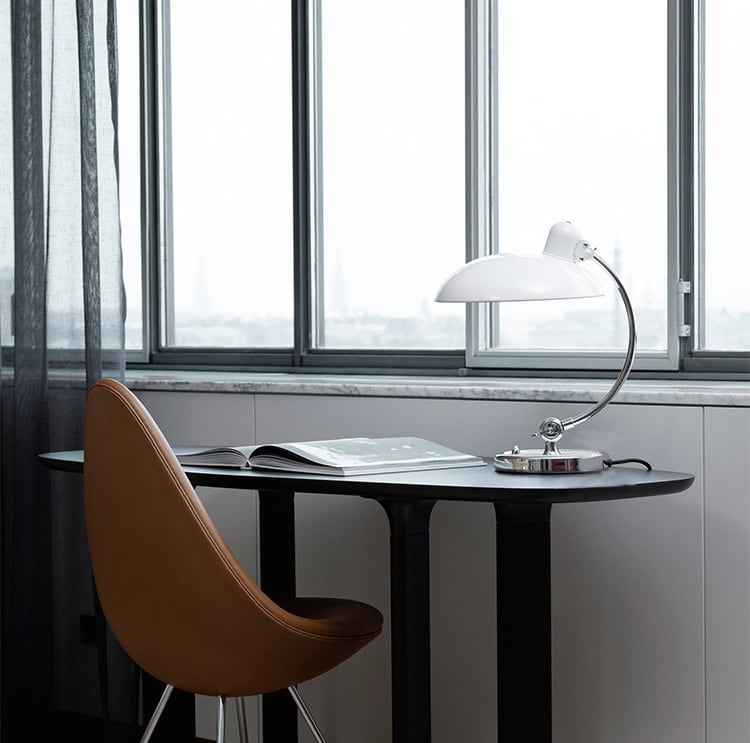 Vivolux | Bauhaus KI Klassische Tischlampe Replik