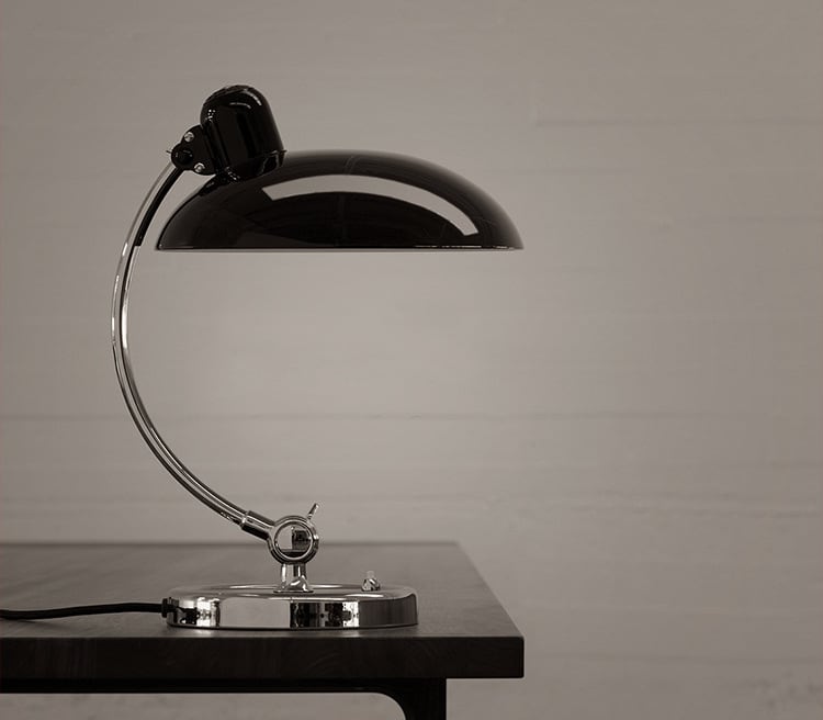 Vivolux | Bauhaus KI Klassische Tischlampe Replik