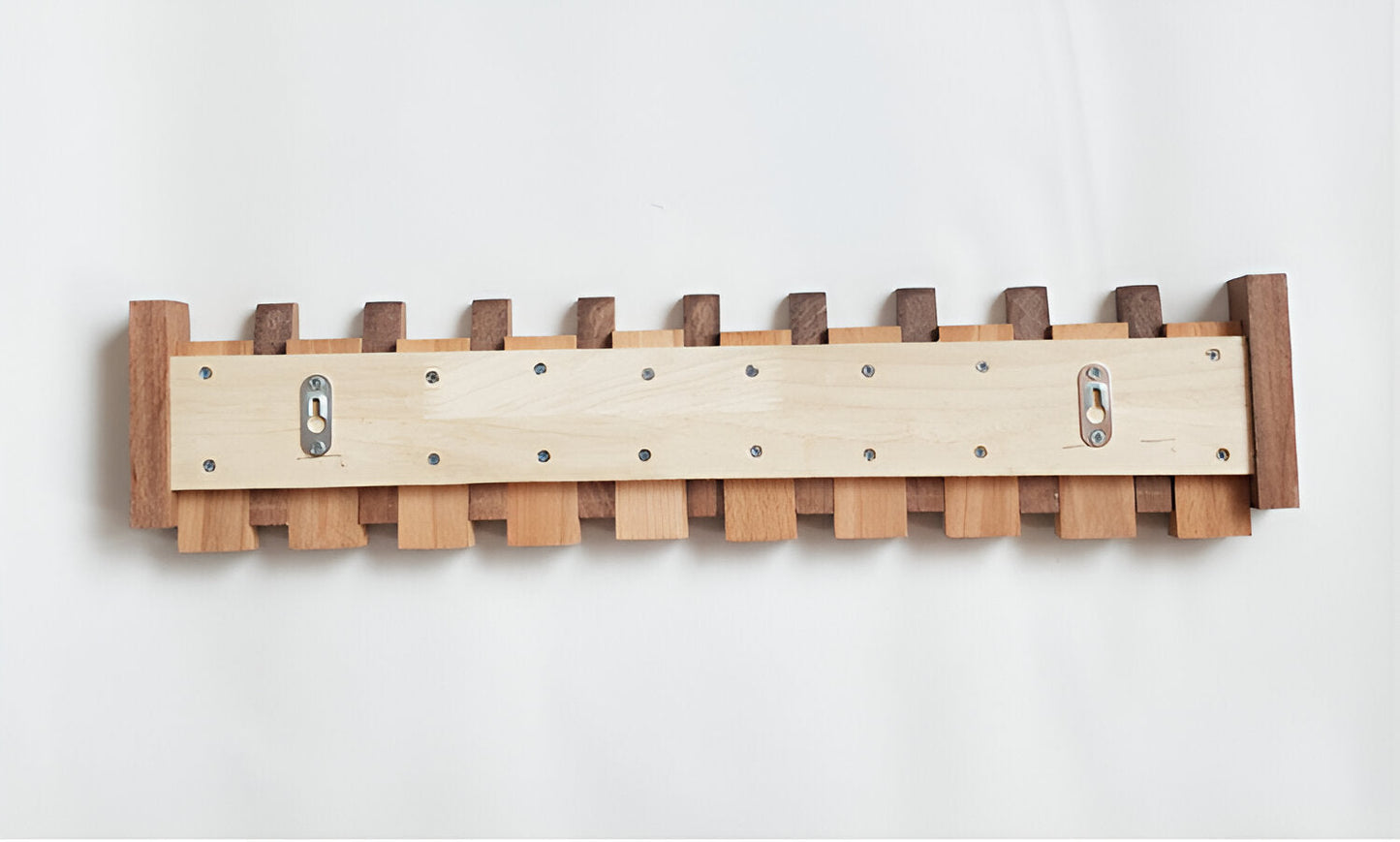 Vivolux | RetroHooks - Holzklavier-Wandregal mit magnetischen Haken