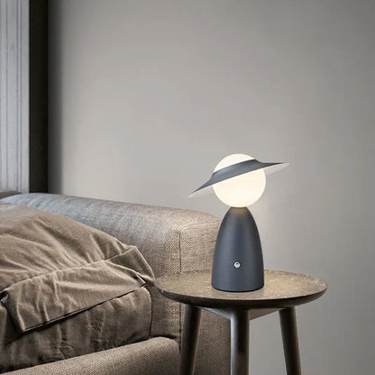 Vivolux | Akku-Tischlampe Mann mit Mütze