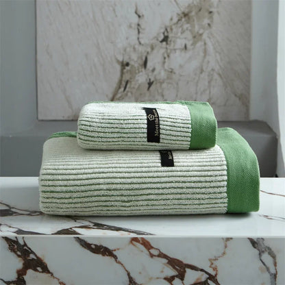 Vivolux | PureSoft – Luxuriertes Badetuch aus 100% Bio-Baumwolle