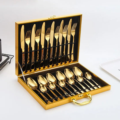 Opulentes Gold Besteckset - Das elegante 24-teilige Gold- und Silberbesteckset