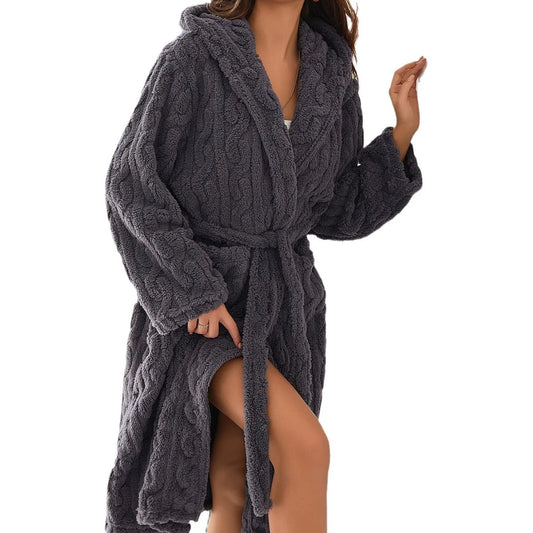 Vivolux | CozyHood – Bademantel mit Kapuze aus Coral-Fleece