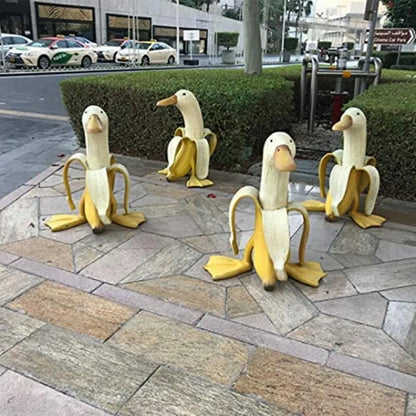 Vivolux | Bananen-Enten-Skulptur | Verspielte Gartendekoration!