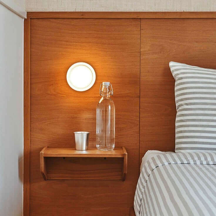 Vivolux | Futuristische und einzigartige solide Plexiglas-Wandleuchte