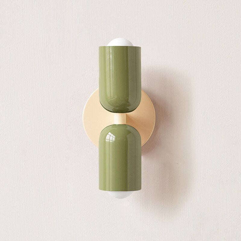 Vivolux | Lebendige, minimalistische Wandleuchte mit zwei Glühbirnen