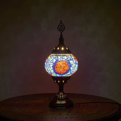 Vivolux | Traditionelle Tiffany romantische ovale Eisen emailierte 1-Licht Tischlampe für das Schlafzimmer