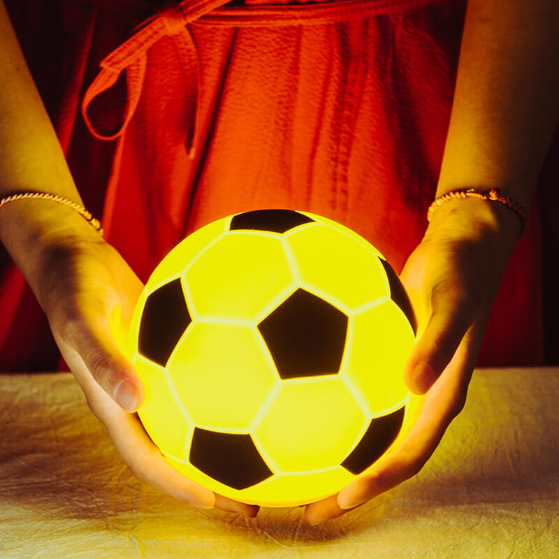 Vivolux | Kreative Fußball Silikon LED Nachtlicht USB Lade Tischlampe