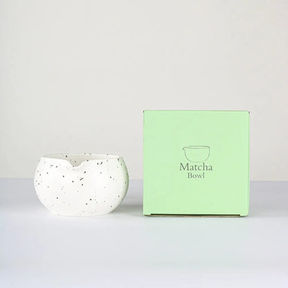 Keramische Matcha-Schüssel mit Ausguss – 13,5 x 7,5 cm, Ideal für die Zubereitung von Matcha-Tee im traditionellen Japanischen Stil-1