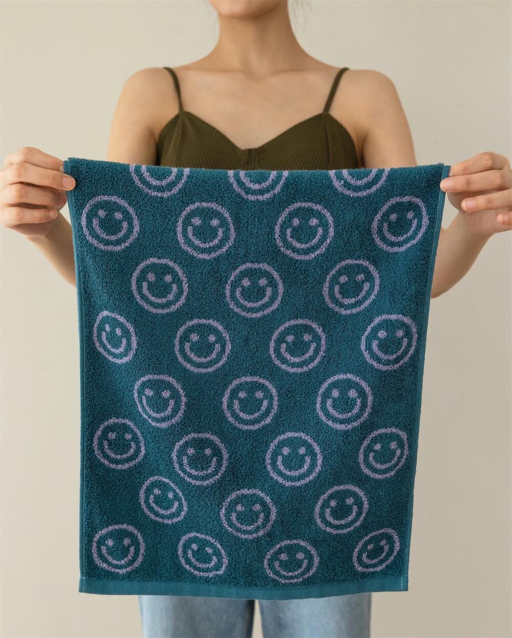 Vivolux | Doppelseitiges Smiley Handtuch