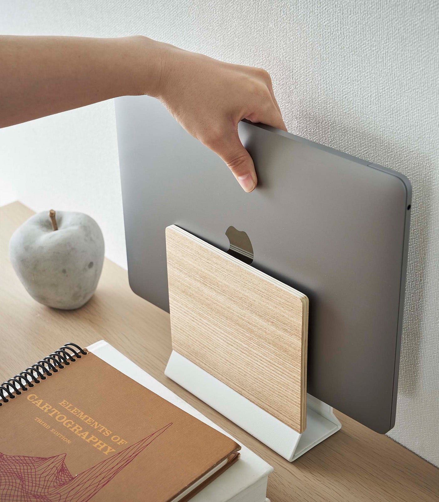 Vivolux | Slim Laptop Stand - Stahl + Holz