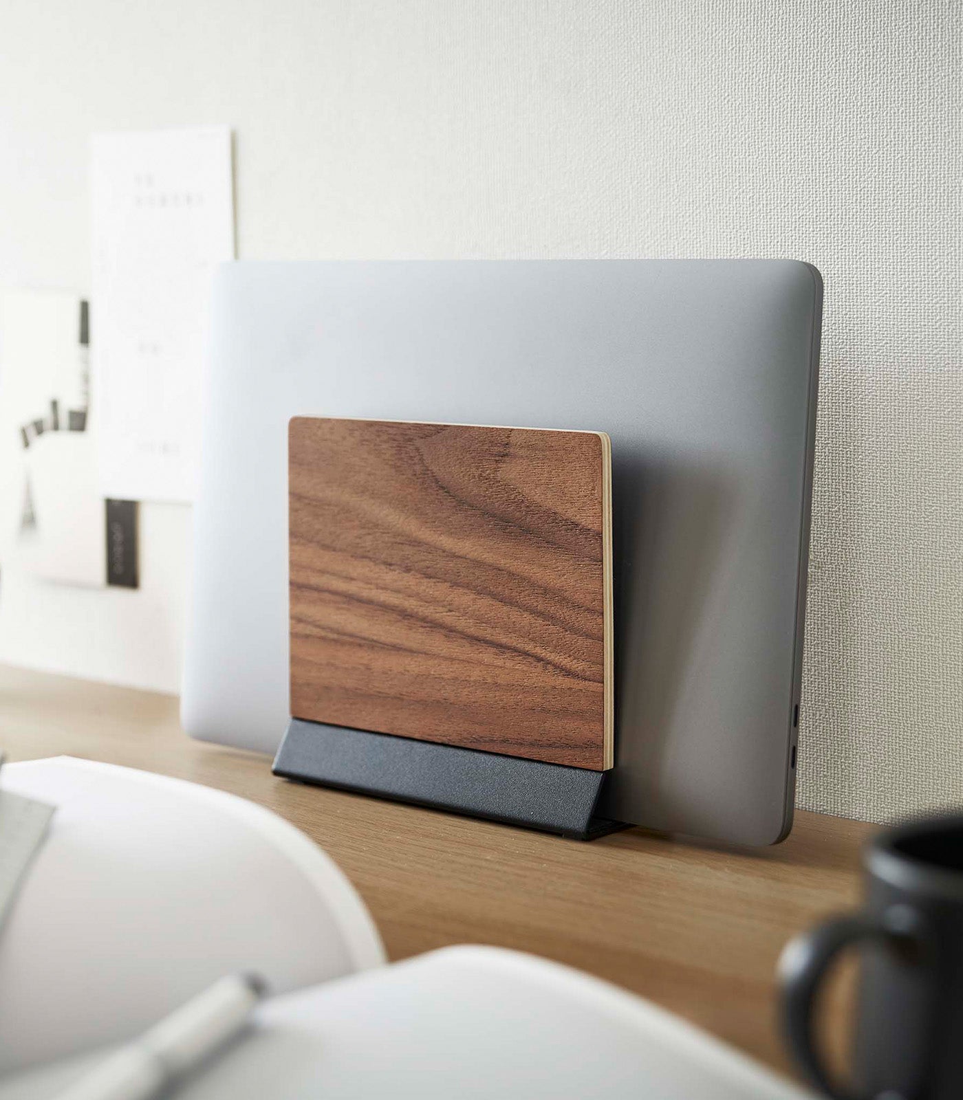 Vivolux | Slim Laptop Stand - Stahl + Holz